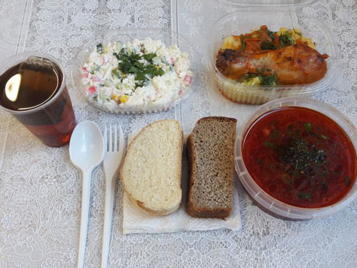 Композиция из разнообразных угощений Одинцово